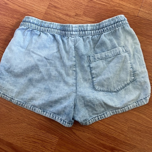 AERIE Chambray Shorts - Picture 2 of 3